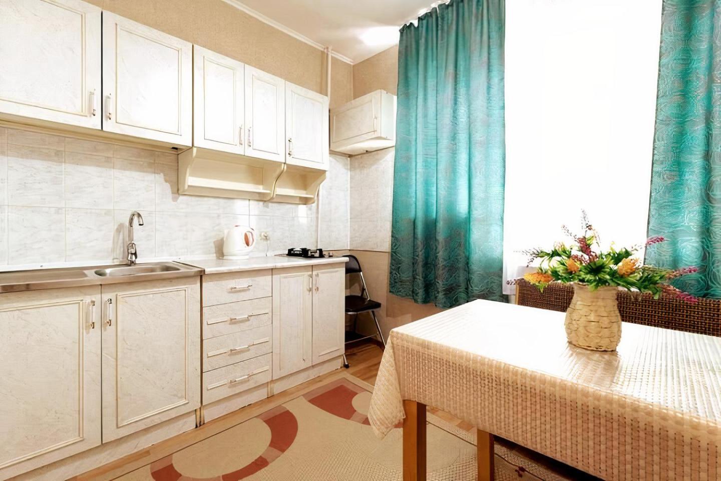 Nadezhda Apartments On Zhibek Zholy Avenue 33 Alma-Ata Exteriör bild